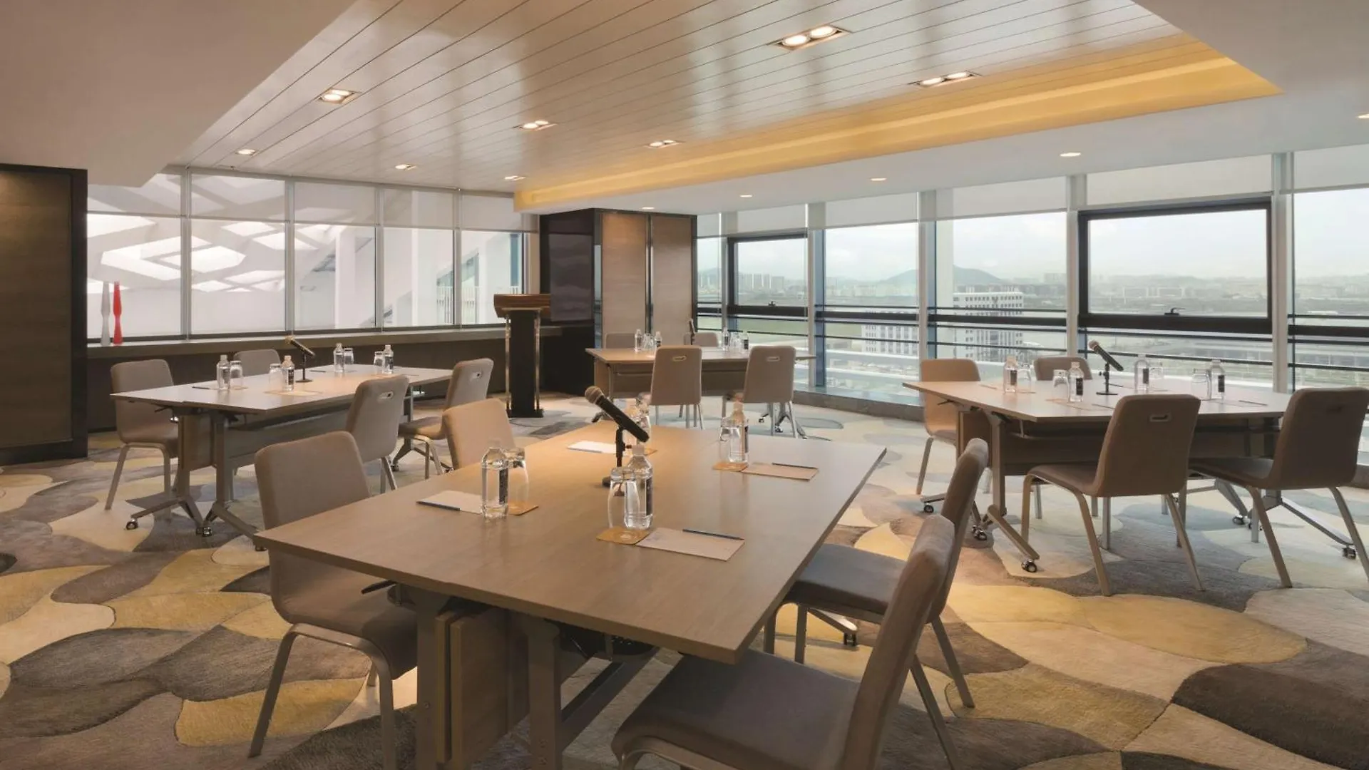 Hyatt House Shenzhen Airport Hotel